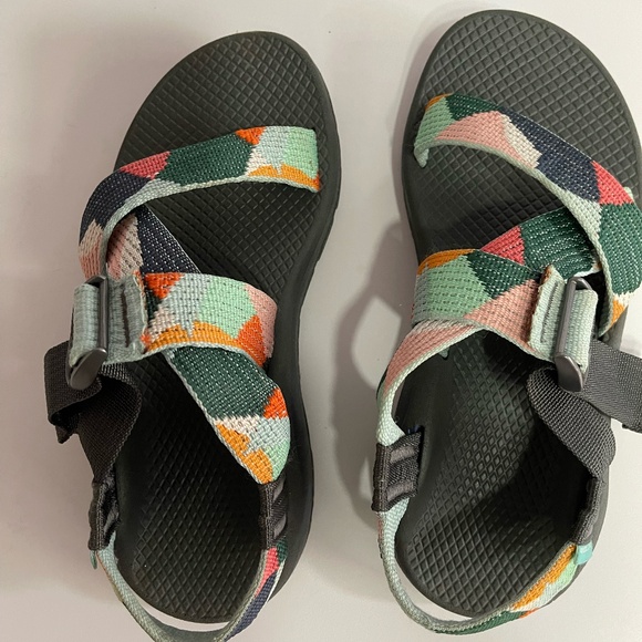 Chaco Cloud multi-colored Strapped Sandals - Picture 1 of 5